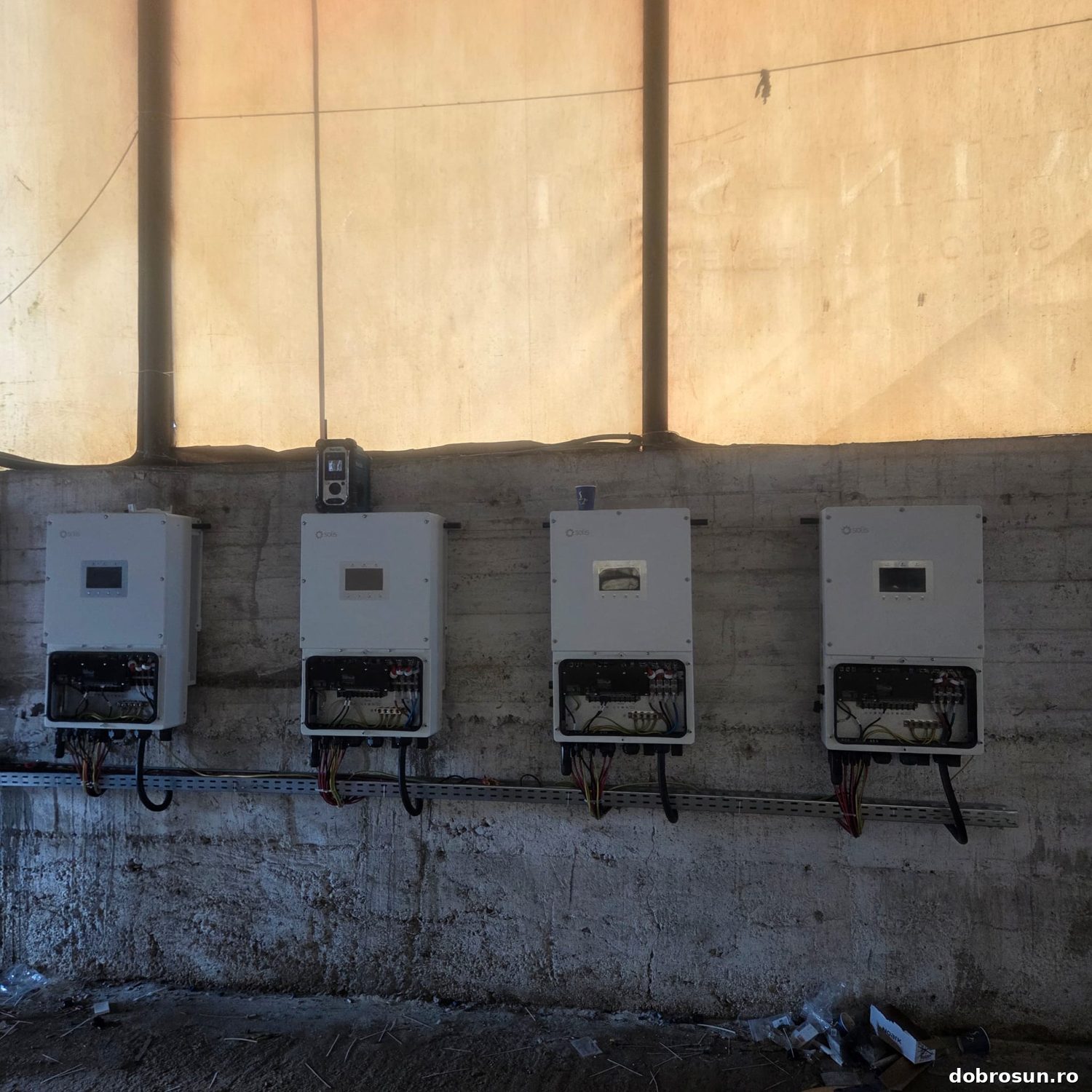 Sistem cu invertoare multiple — instalație fotovoltaică realizată de Dobrosun
